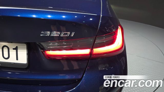 BMW 3 Series (G20) 320i M Sport 2025 — фото 23