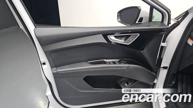 Audi Q4 e-tron (F4) 40 Premium Sportback 2022 — фото 24