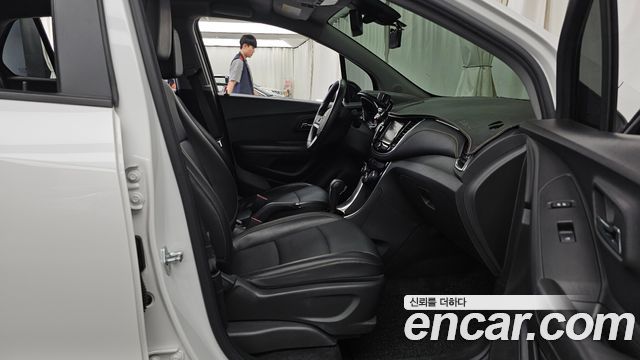 Chevrolet Trax 1.4 Red Line Premier 2019 — фото 11