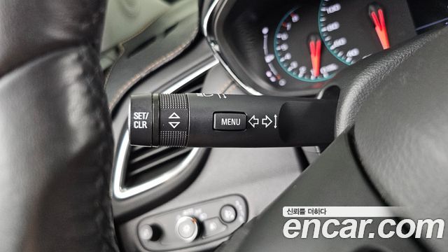 Chevrolet Trax 1.4 Red Line Premier 2019 — фото 30
