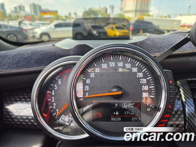 MINI Cooper S Convertible Standard 3rd 2017 — фото 17