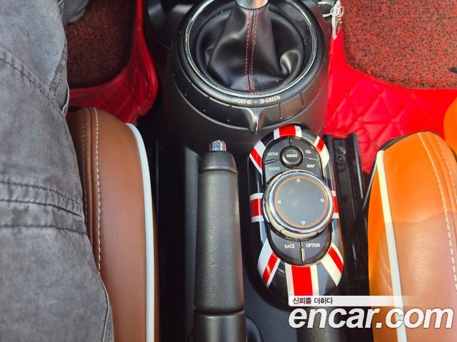 MINI Cooper S Convertible Standard 3rd 2017 — фото 19