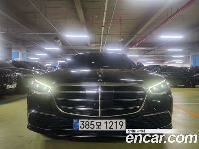 Mercedes-Benz S-Class (W223) S580L 4MATIC 2023 — фото 1
