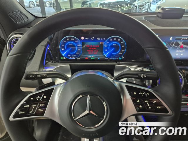Mercedes-Benz EQB (X243) EQB300 4MATIC Progressive 2026 — фото 16