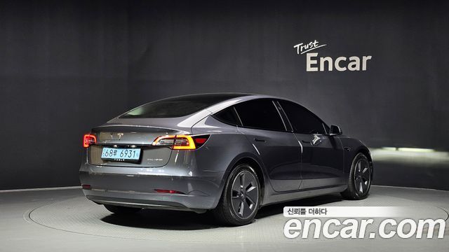Tesla Model 3 Long Range AWD 2022 — фото 2
