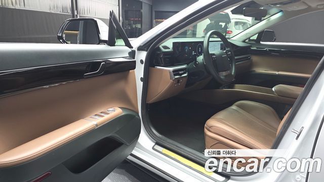 Hyundai Grandeur (GN7) 2,5 Gasoline 2WD Premium 2023 — фото 10