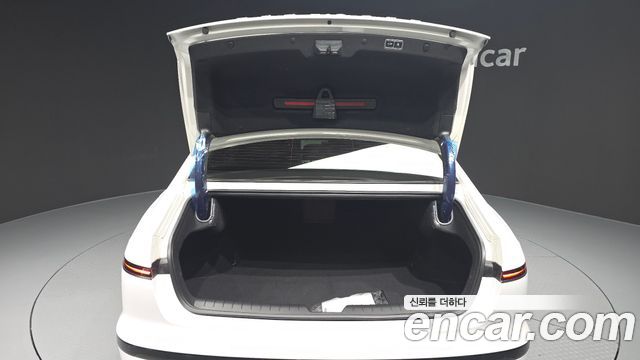 Hyundai Grandeur (GN7) 2,5 Gasoline 2WD Premium 2023 — фото 20