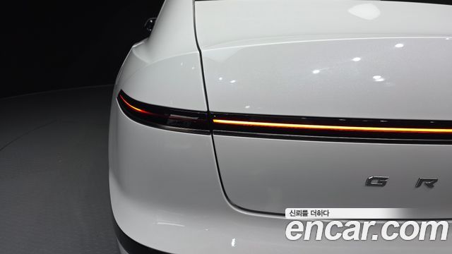 Hyundai Grandeur (GN7) 2,5 Gasoline 2WD Premium 2023 — фото 23