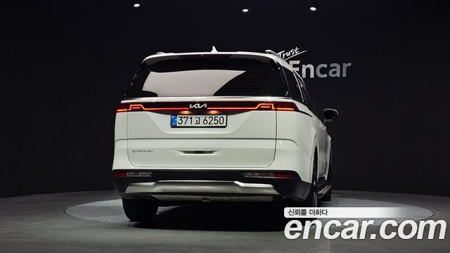 Kia Carnival (IV) Diesel 9-Seater Signature 2022 — фото 4