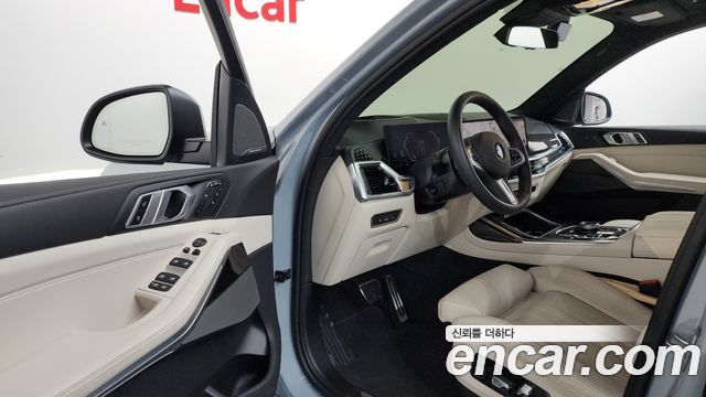 BMW X7 (G07) xDrive 40i M Sport 6STR 2025 — фото 10