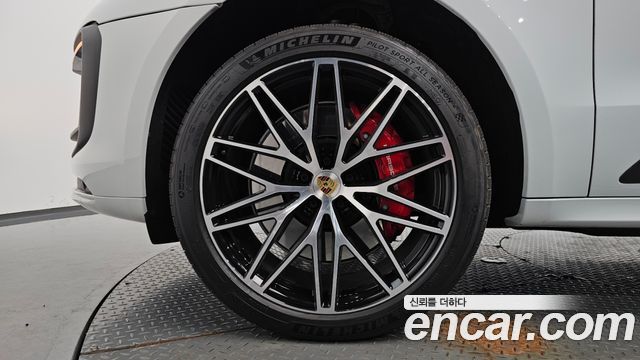 Porsche Macan 2.9 GTS 95B 2023 — фото 5