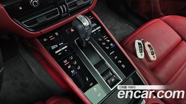 Porsche Macan 2.9 GTS 95B 2023 — фото 9