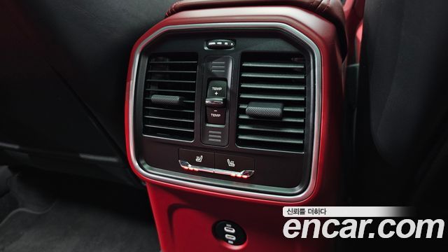 Porsche Macan 2.9 GTS 95B 2023 — фото 32