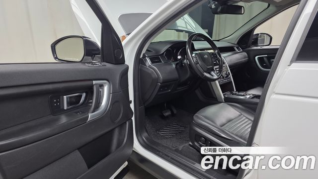 Land Rover Discovery Sport 2.0 TD4 HSE Luxury 2018 — фото 10