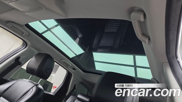 Land Rover Discovery Sport 2.0 TD4 HSE Luxury 2018 — фото 19