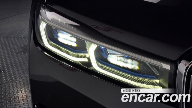 BMW 7 Series (G11) 740Li xDrive Design Pure Excellence 2020 — фото 22