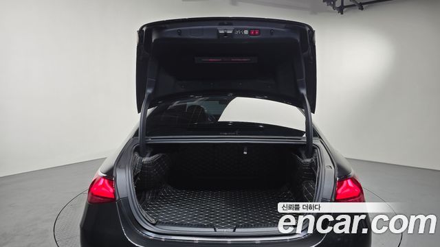 Mercedes-Benz E-Class (W214) E300 4MATIC AMG Line 2024 — фото 19
