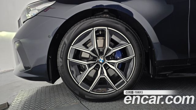 BMW 5 Series (G60) 520i M Sport 2026 — фото 5