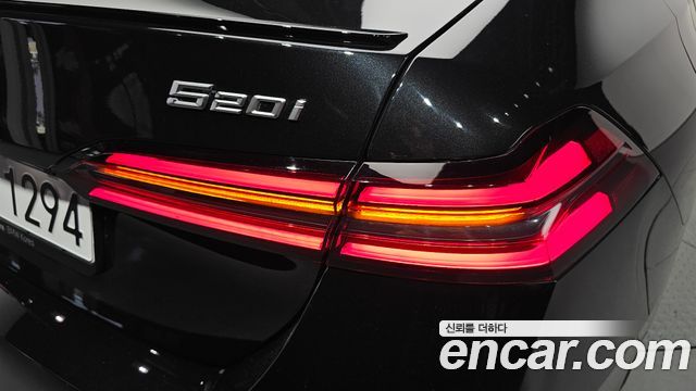 BMW 5 Series (G60) 520i Special Edition 2026 — фото 23