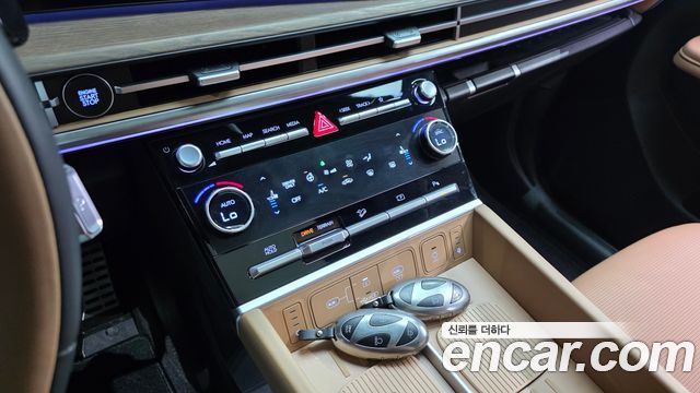 Hyundai Santa Fe (MX5) HEV 1.6 4WD Calligraphy 2024 — фото 32