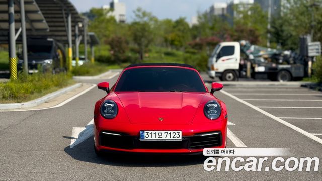 Porsche 911 (992) Carrera Cabriolet 2023 — фото 1