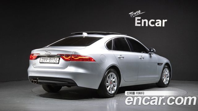 Jaguar XF (X260) 20d Prestige AWD 2017 — фото 2