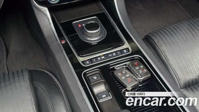 Jaguar XF (X260) 20d Prestige AWD 2017 — фото 9