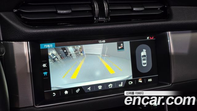Jaguar XF (X260) 20d Prestige AWD 2017 — фото 19