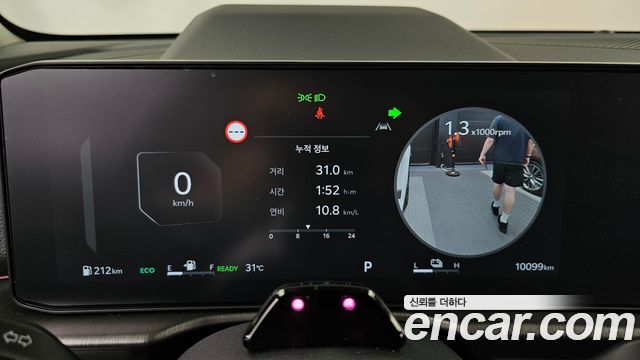 Kia Sportage Hybrid (V) HEV 1.6 2WD Signature 2025 — фото 8