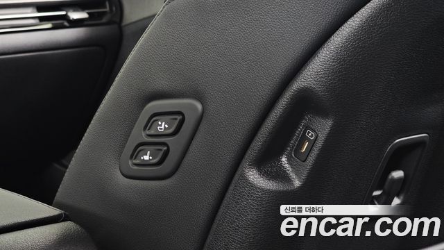 Kia Sportage Hybrid (V) HEV 1.6 2WD Signature 2025 — фото 36