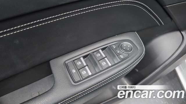 Renault Korea XM3 1.3 TCe RE Signature 2023 — фото 32