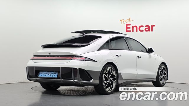 Hyundai Ioniq 6 Long Range Exclusive + 2023 — фото 2