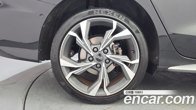 Audi A3 (8Y) 40 TFSI Premium 2023 — фото 5