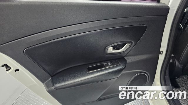 Renault Korea SM3 Neo RE 2016 — фото 25