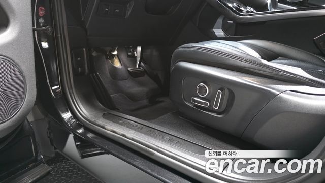 Land Rover Range Rover Evoque (II) P250 SE 2022 — фото 18