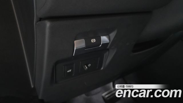 Land Rover Range Rover Evoque (II) P250 SE 2022 — фото 27