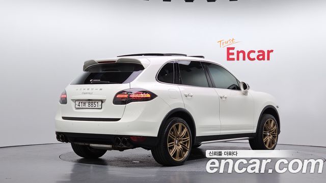 Porsche Cayenne 4.8 S 958 2013 — фото 2
