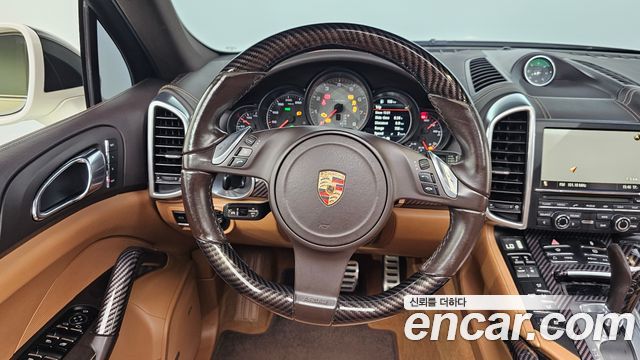 Porsche Cayenne 4.8 S 958 2013 — фото 13