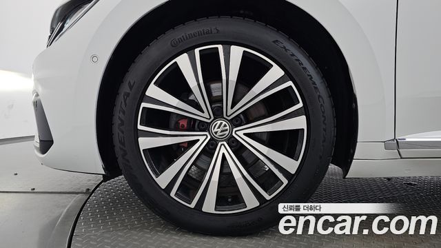 Volkswagen Arteon 2.0 TDI Premium 2019 — фото 5