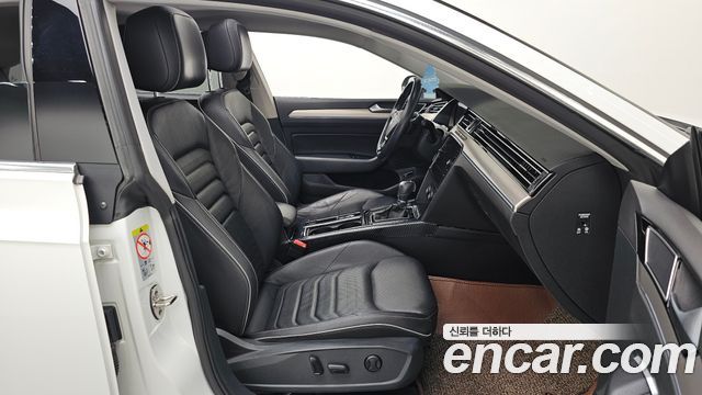 Volkswagen Arteon 2.0 TDI Premium 2019 — фото 11