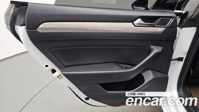 Volkswagen Arteon 2.0 TDI Premium 2019 — фото 25
