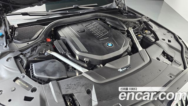 BMW 7 Series (G11) 740Li xDrive Design Pure Excellence 2020 — фото 6
