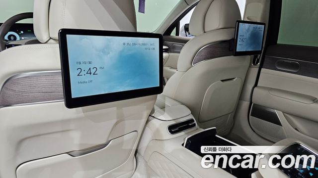 Genesis G90 (RS4) Gasoline 3.5 Turbo e-S/C AWD LWB 2023 — фото 17