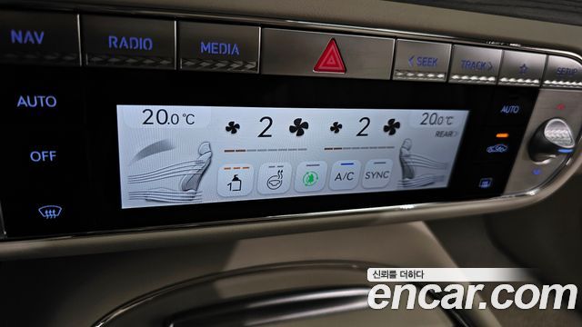 Genesis G90 (RS4) Gasoline 3.5 Turbo e-S/C AWD LWB 2023 — фото 32