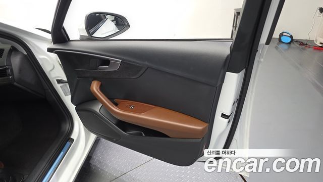 Audi A4 (B9) 35 TDI Quattro Premium 2018 — фото 24