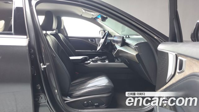 Kia K8 2.5 Gasoline 2WD Noblesse 2023 — фото 11