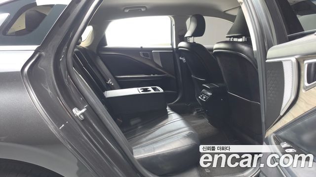 Kia K8 2.5 Gasoline 2WD Noblesse 2023 — фото 12