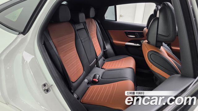 Mercedes-Benz GLC-Class (X254) GLC300 4MATIC Coupe 2024 — фото 11