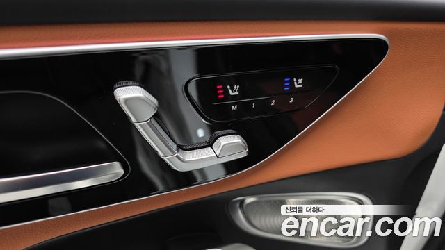 Mercedes-Benz GLC-Class (X254) GLC300 4MATIC Coupe 2024 — фото 17