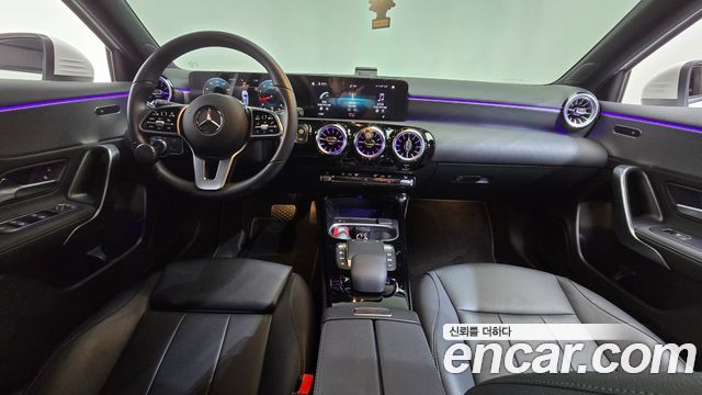 Mercedes-Benz A-Class (W177) A220 Hatchback 2022 — фото 7